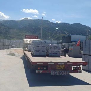 株洲 芝麻白仿形路沿石，直形路沿石