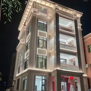 株洲 芝麻白花岗岩别墅外墙夜间效果