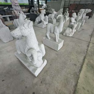 株洲 芝麻白花岗岩造型立体雕刻——十二生肖