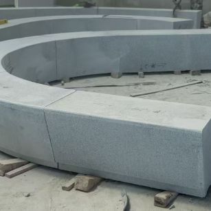 株洲 芝麻白花岗岩光面弧形坐凳