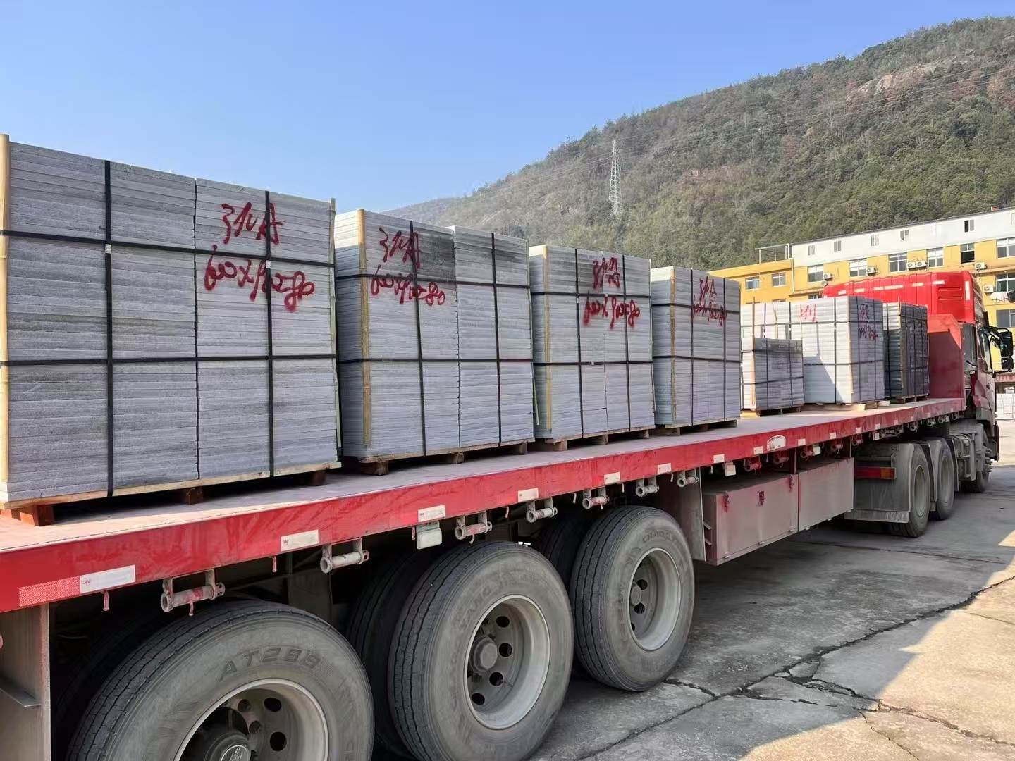 株洲 芝麻灰地铺石出货日常