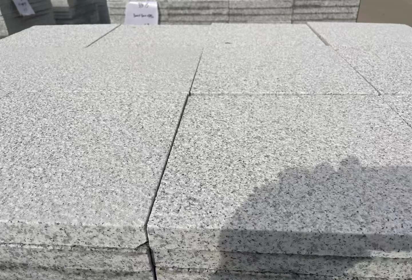 株洲 白麻花岗岩石材推荐 荔枝面地铺石