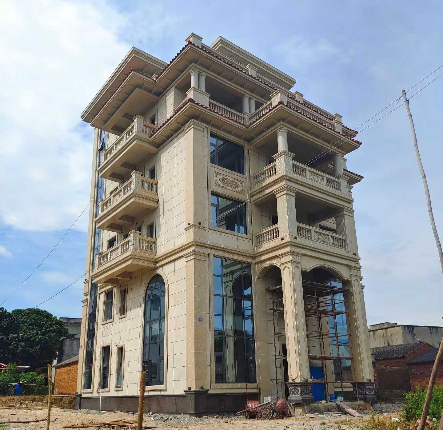 株洲 黄金麻花岗岩石材别墅外墙干挂搭配（雕花栏杆花瓶柱门楼罗马柱）