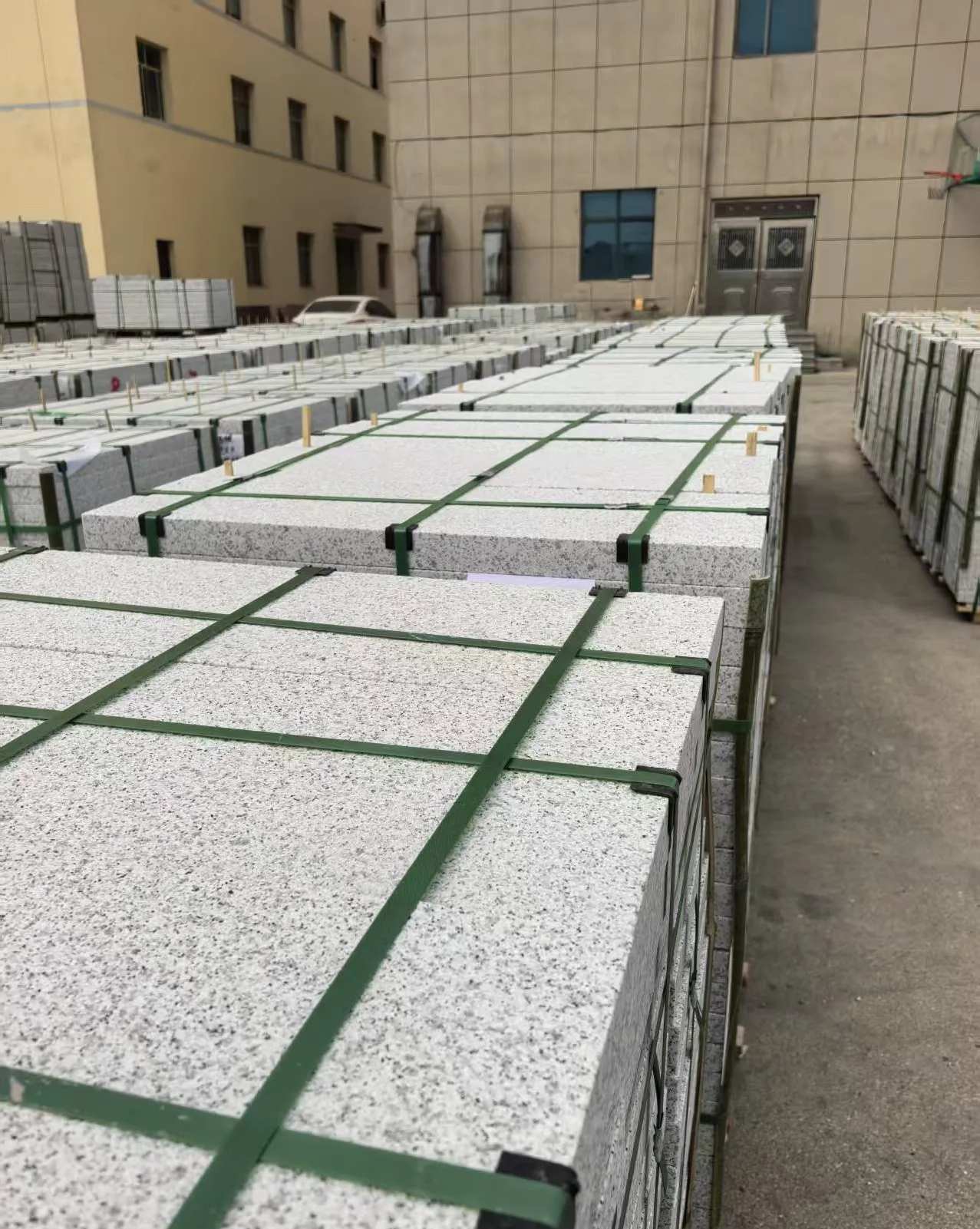 株洲 白麻花岗岩5.0公分荔枝面地铺石