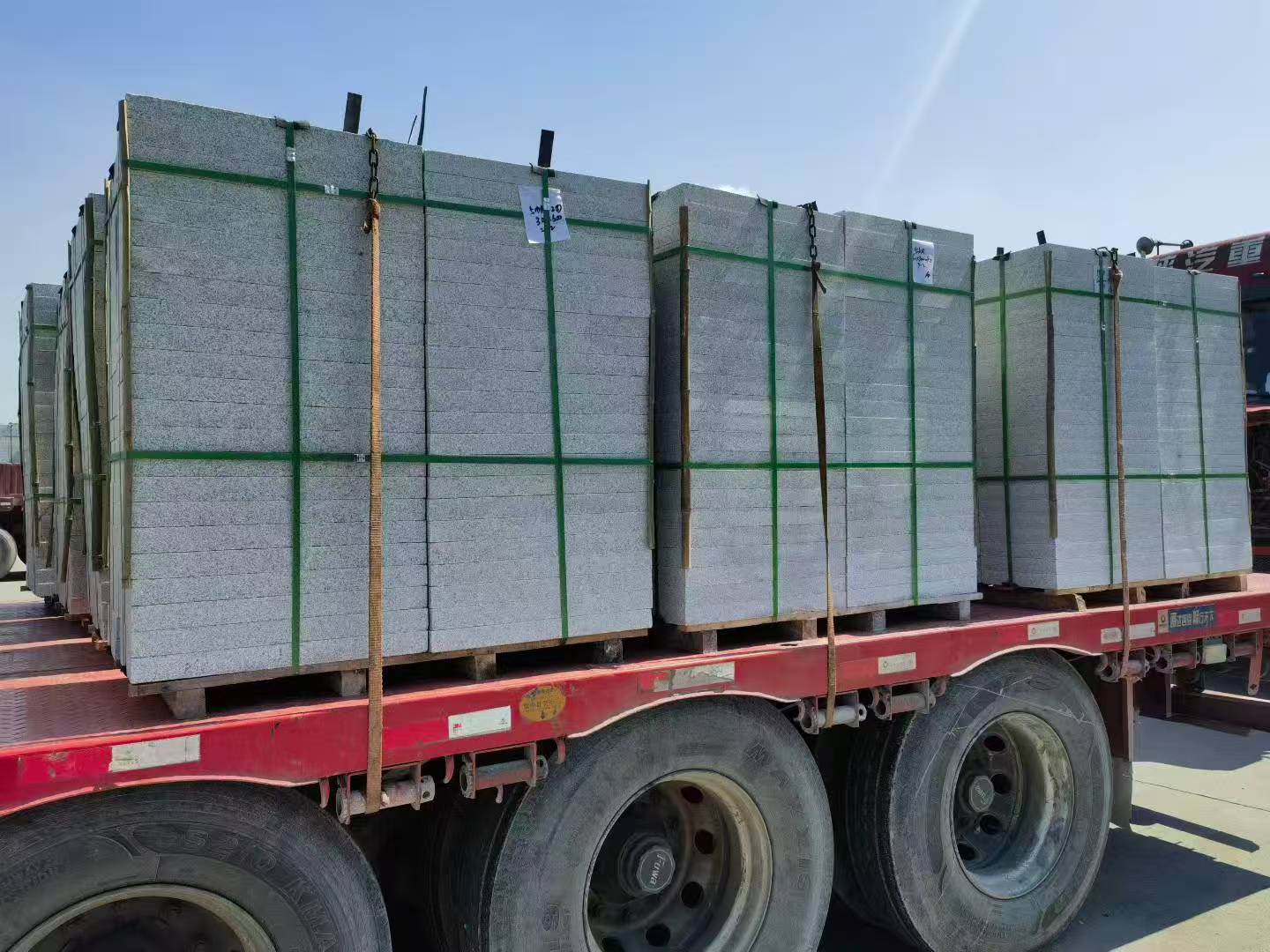 株洲芝麻白花岗岩出货日常地铺石