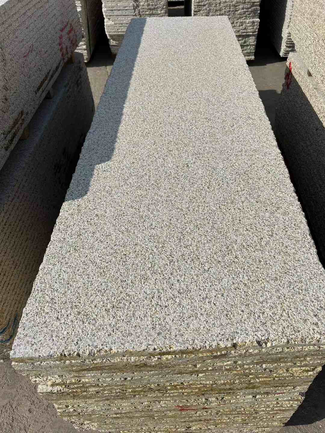 株洲 黄金麻花岗岩荔枝面毛板，半成品